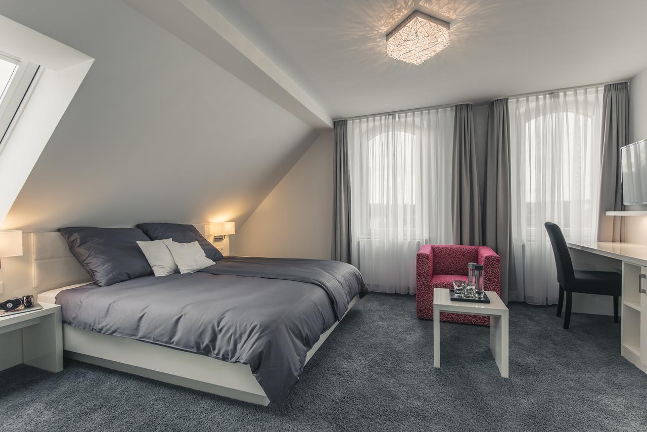 Bahnlounge 1907 Bed and Breakfast Neuenstadt am Kocher Eksteriør billede
